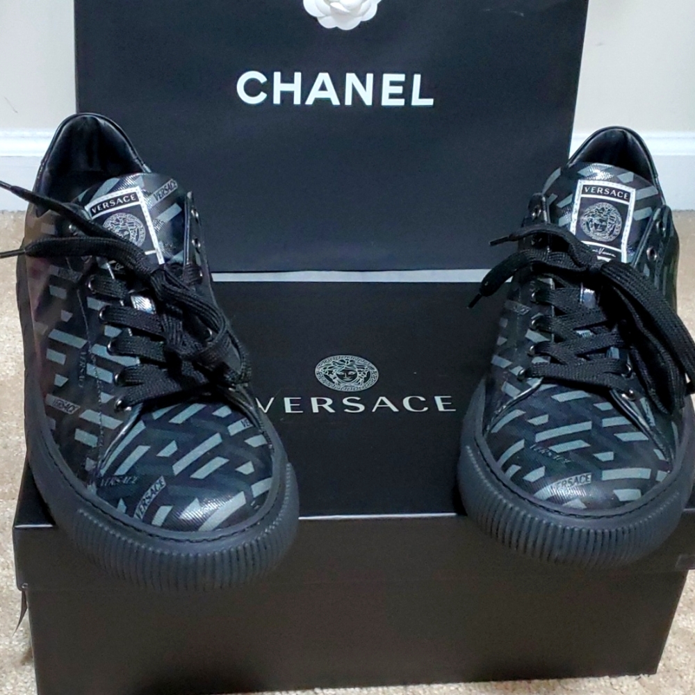 Versace Grega low